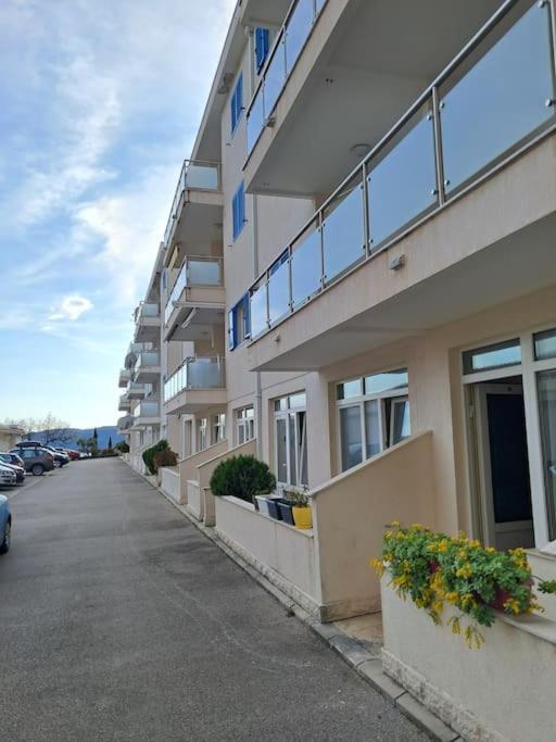 Apartman Holiday Home Apartment